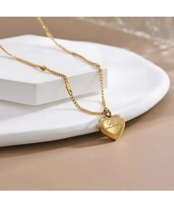 Minimal Heart Love Stamp Necklace