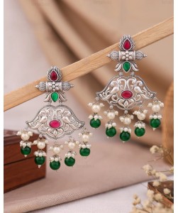 Aashvika Dangler Earring